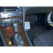 Mercedes-Benz ProClip houder geschikt voor Mercedes Benz C-Klasse 2000-2006 / CLC-Klasse 2009-2011 Angled mount, Laag
