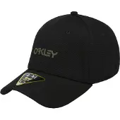 Oakley Apparel Pet Men 6 Panel Stretch Metallic Blackout (S/M)