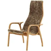 Swedese Lamino fauteuil en voetenbankje geolied eiken/schapenvacht Sahara (nogabruin)