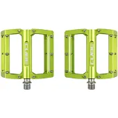 Cube All Mountain Pedalen
