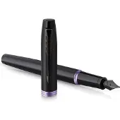 Parker IM Vibrant Rings vulpen | satijn zwarte lak met amethist paarse details | fijne punt met blauwe inkt navulling | geschenkdoos