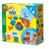 SES Creative - My First - Klei met uitsteekvormen - Klei vormpjes - 3 kleuren Klei - inclusief voorbeeldkaarten - glutenvrij - makkelijk uitwasbaar – vanaf 1 jaar
