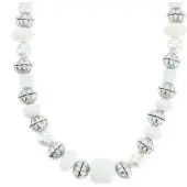 Behave - Kralen ketting wit en zilverkleur voor een elegante look