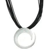 Behave Ketting met mat-zilverkleurige hanger