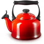 Le Creuset Fluitketel 'tradition' Kersenrood 2,1l