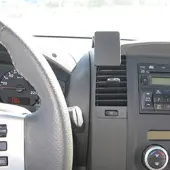 Brodit center mount v. Nissan Navara 11-