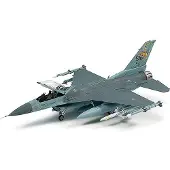 Tamiya 1:72 F-16CJ Fighting Falcon with full equipment
