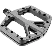 Giant Pinner Elite Pedalen