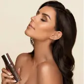 Sosu by SJ Sosu Face & Body Gold Illuminating Liquid Shimmer Highlight Glans