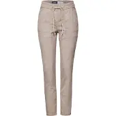 Cecil Broek | 44x28 | female