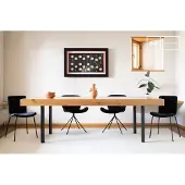 PIB Grote eetkamertafel van licht hout Avesta