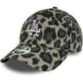 New Era female cosy animal 9forty pet -