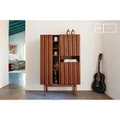 PIB Hoog dressoir van notenkleurig hout Pillar