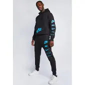 Nike Sportswear Standard Issue Hooded Tracksuit in Zwart