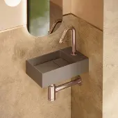 Saniclear Itsie fonteinset mat taupe met gebogen kraan in geborsteld koper