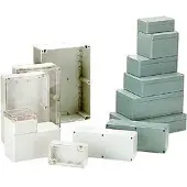 HQ Products WATERBESTENDIGE ABS-BEHUIZING MET AFSTANDSBUSSEN - 160 x 80 x 55mm EN DOORZICHTIG DEKSEL (G368C)