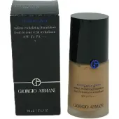 Giorgio Armani Designer Glow Vloeibare foundation 30 ml Nr. 7