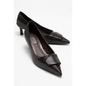 Prologue Briana Gesp Puntige Neus Pump (Dames)