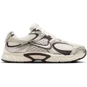 Nike Sneakers laag 'V5 RNR' crème / zilver / natuurwit