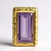 Cavill - Vergulde Zilveren Hanger - 925 Sterling Zilver - 2,22 ct Lavendel Amethist Baguette - Elegant en Tijdloos - 15x10 mm