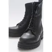 Prologue Singa Boot