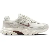 Nike Sneakers laag 'Initiator' chocoladebruin / lichtgrijs