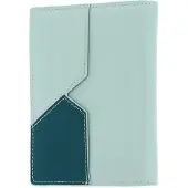 GUESS Identiteitskaarthoesje Passport Holder Green Multi Mintgroen