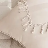 Unyqoos Lichtbeige sierkussensloop met franjes voor modern interieur 45x45 cm