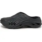 Crocs - Echo Wave - Sandalen M5 / W7, zwart