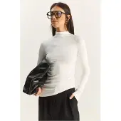 Bianco Fitted Coltrui met Lange Mouwen en Rimpeldetails