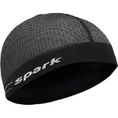 Spark Rally Muts onder de helm