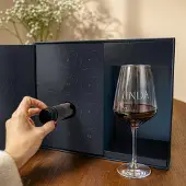 Yoursurprise Wijnproefdoos met 12 wijntubes en gegraveerd glas