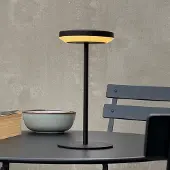 Dyberg Larsen LED tafellamp op zonne-energie Otera zwart, 25 cm, IP44, zwart, Aluminium, Modern, Solar buitenverlichting