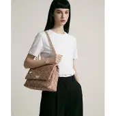 Kassandra Schoudertas Women