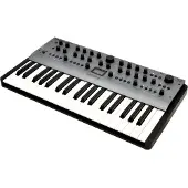 Modal Electronics Carbon8 synthesizer