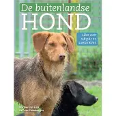 Edicola Publishing De buitenlandse hond