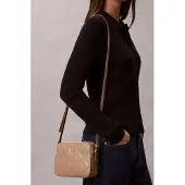 Calvin Klein Quilted Camera Bag Desert Taupe Maat: OS | Schoudertassen Outlet | Dames | Beige
