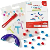 Learning Resources educatief speelgoed - Literacy Manipulatives at Home Kit - taalspel. - 3+