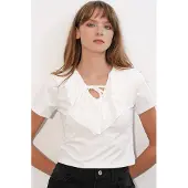 Bigdart Fleurige Knoop-Voorkant Crop Top