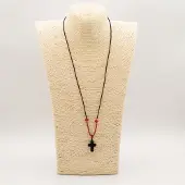 Ancient Wisdom Koordketting met edelsteenhanger - Zwart agaat kruis