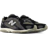 New Balance 204L Zwarte Magnet Sneakers