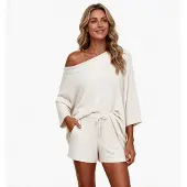 Imily Bela Dames Off Shoulder Lounge Set met Top en Shorts