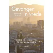 Uitgeverij Houtekiet Gevangen in vrede (Paperback)