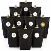 TK Gruppe Adventskalender model 1 – 24 zwarte papieren zakjes, stickers en knijpers