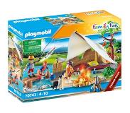 Playmobil Family Fun Familie op kampeertocht - 70743