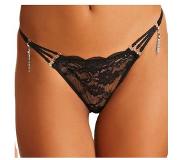 LASCANA String met opvallende glitteraccessoires