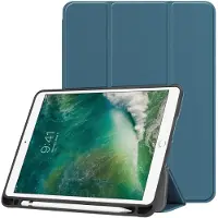 IMoshion Trifold Bookcase voor de Apple iPad 6 (2018) 9.7 inch / iPad 5 (2017) 9.7 inch / Air 2 (2014)/Air 1 (2013) - Donkergroen