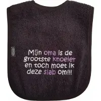 Funnies Zwarte slab met "Mijn oma is de grootste knoeier en toch moet ik deze slab om!!!"