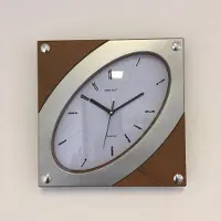 KINGHOFF Wandklok DIAGONAAL Modern Design