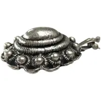 Zeeuws Meisje Ovale Zeeuwse knop hanger zwaar verzilverd, met lange bolletjesketting